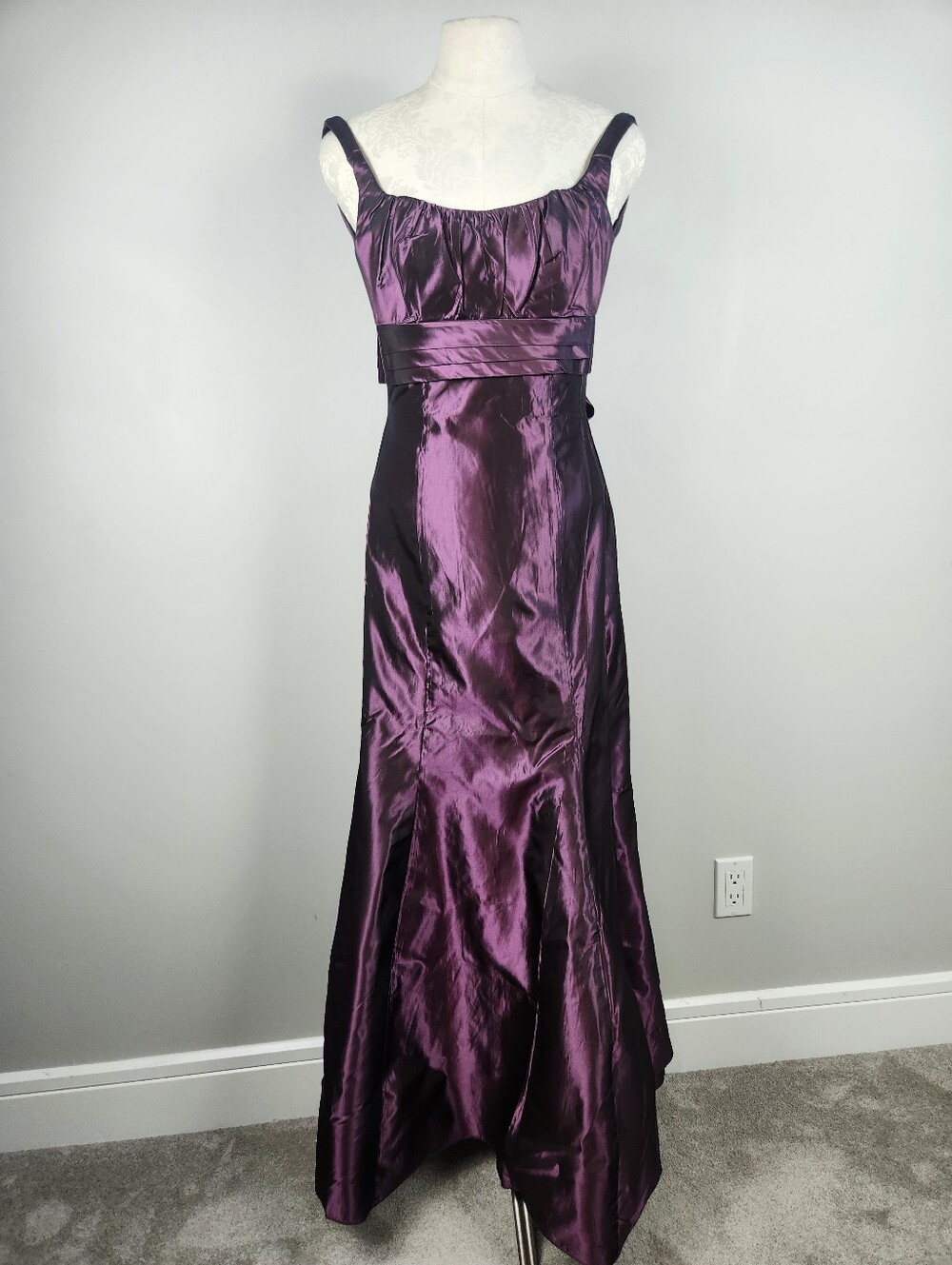 VTG Formal Gown Taffeta Maxi Dress Iridescent Purple Sz 6 Fits S-XS Recency HOC